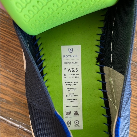 Rothy's Navy The Original Slip-On sneaker size 6.5 - Picture 4 of 4